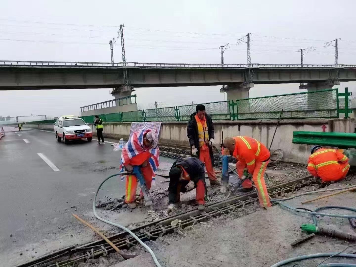 大东桥梁伸缩缝抢修料